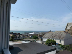 Stunning 2 bed apartment with sea views, Penzance